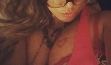 La سکس زن عمو piccola rosa fra le gambe